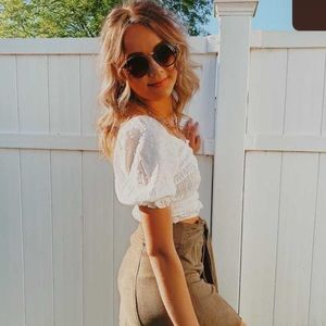 Meet your Posher, Alivia